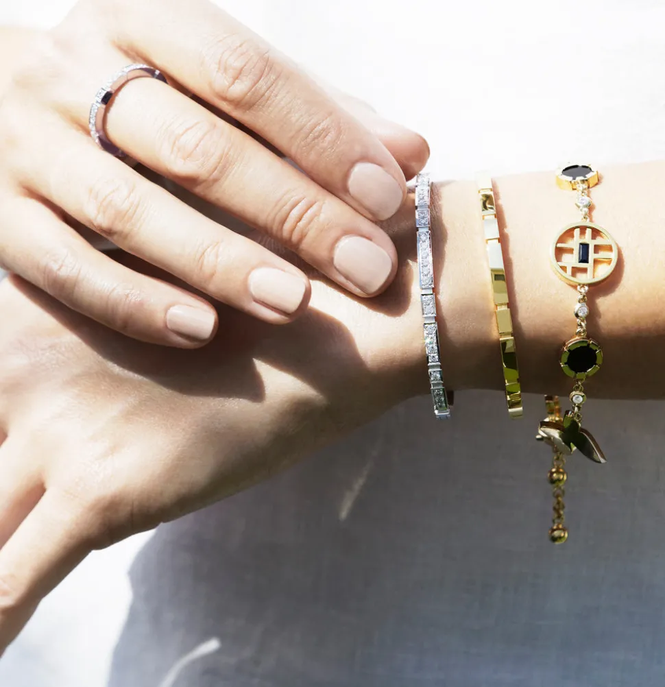 Canturi Signature Diamond and Onyx Bracelet