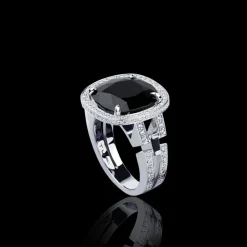 Metropolis Diamond and Australian Black Sapphire Ring (Cushion cut)
