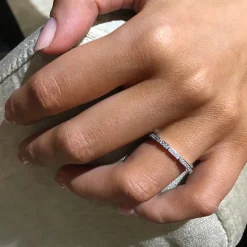 Regina 1.8mm Ring (Diamonds)